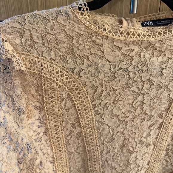 Zara Women's Beige Lace Top - Picture 2 of 4